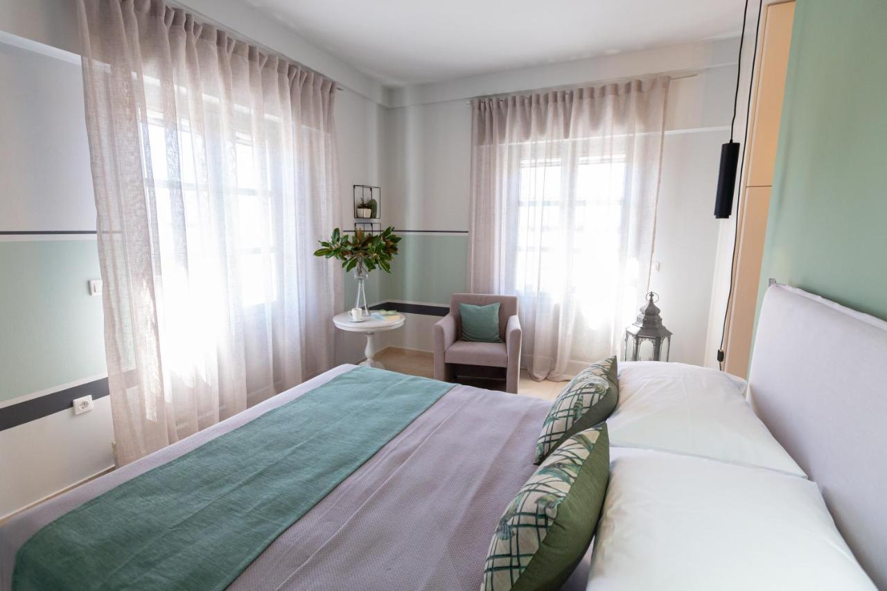 Magnolia - Apartment In Kalamata Exterior photo